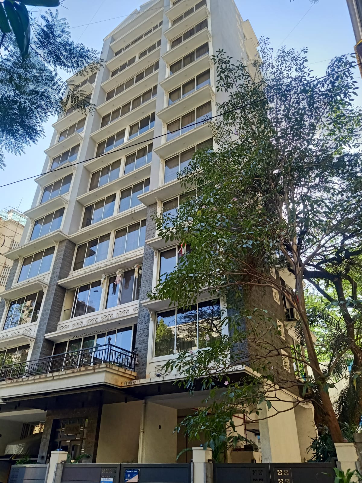 Building - Fairmont, Khar West